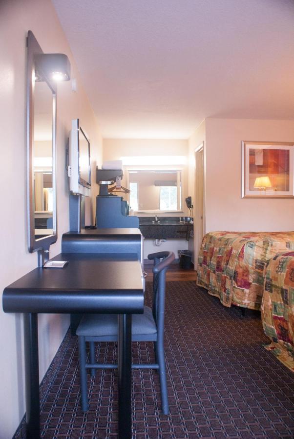 Hotel Super 8 By Wyndham Kissimmee/Maingate/Orlando Area Celebration Habitación foto